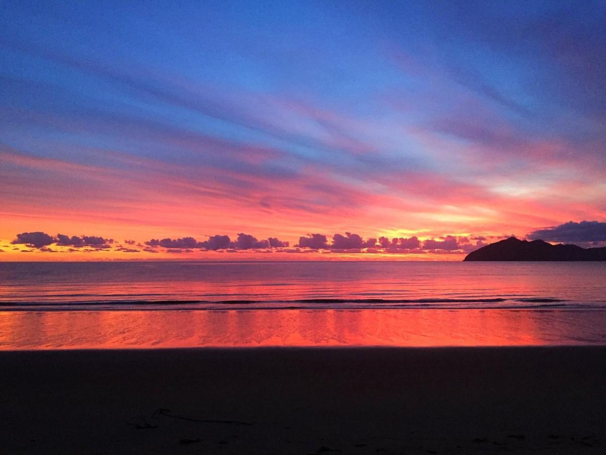 Bali Hai Child Free Holiday Park มิชชันบีช ภายนอก รูปภาพ