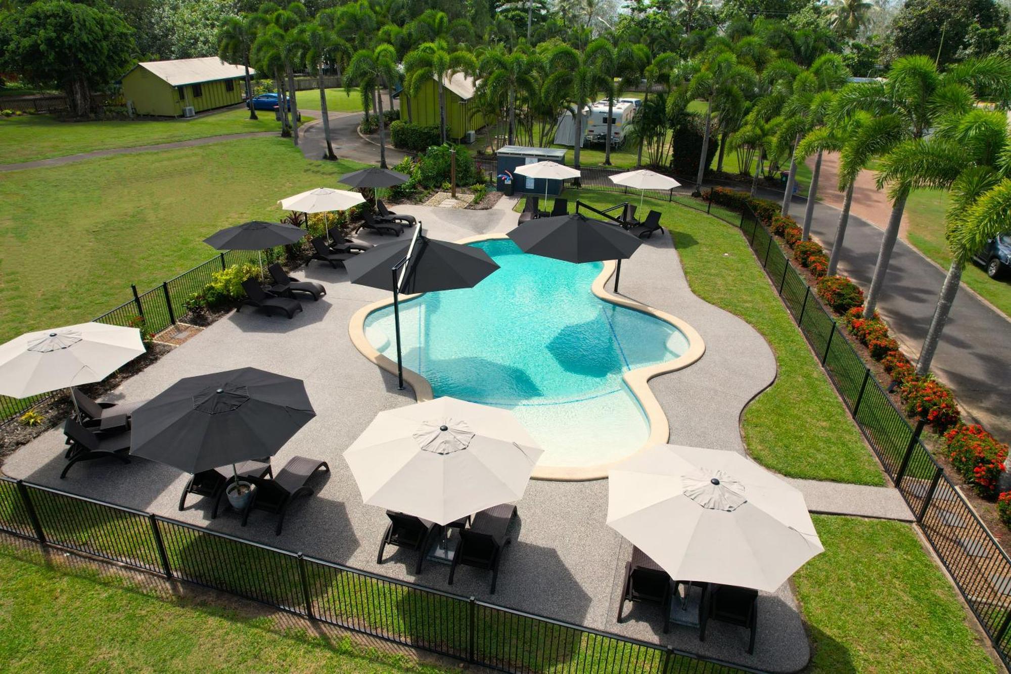 Bali Hai Child Free Holiday Park มิชชันบีช ภายนอก รูปภาพ